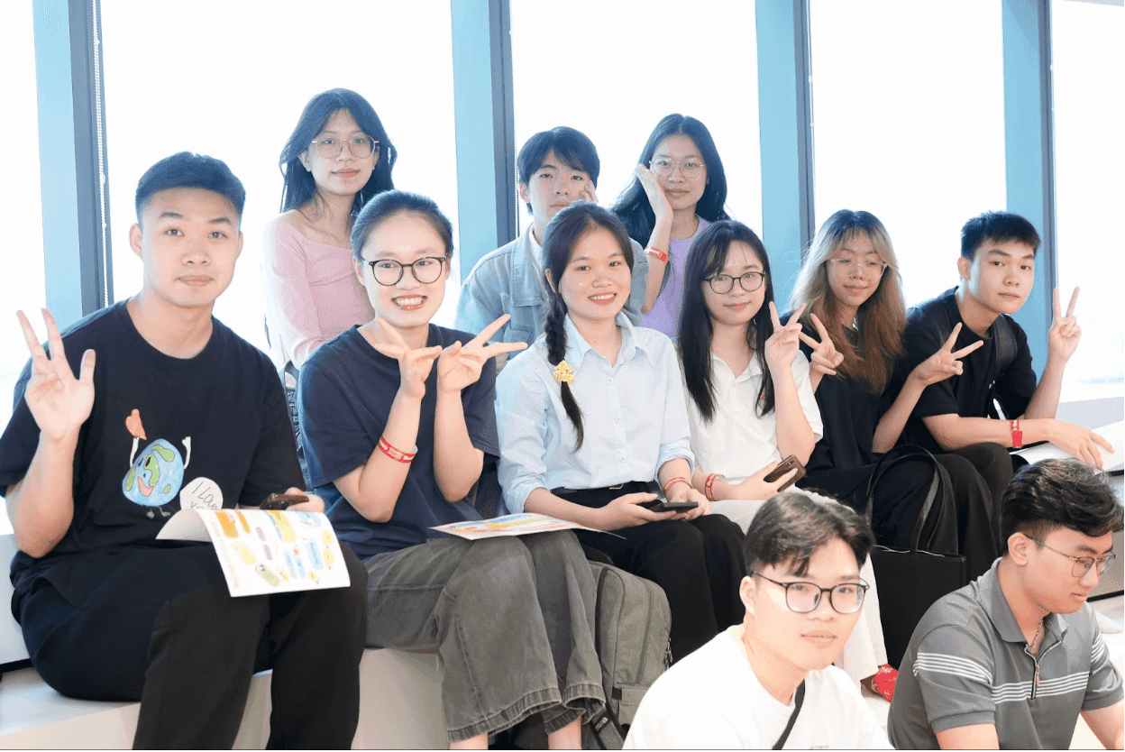 Ảnh màn hình 2024-12-17 lúc 18.39.57.png